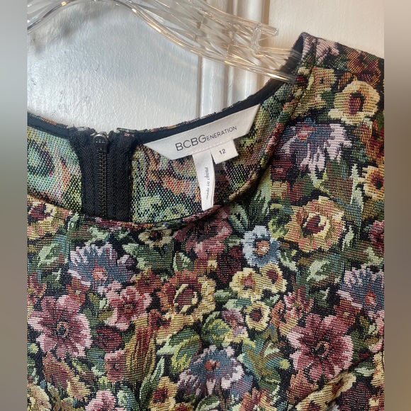 BCBGeneration Multicolor Floral Top - Picture 2 of 6